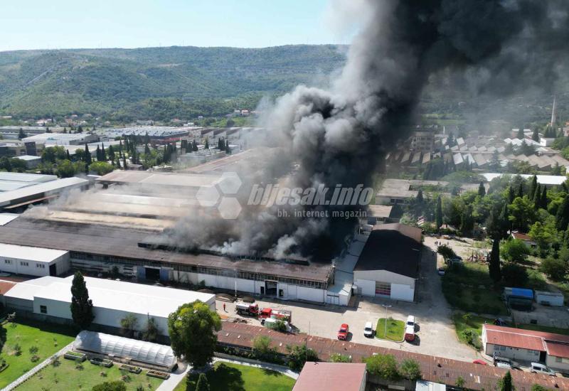 Požar u mostarskoj tvrtki, na terenu sve raspoložive jedinice