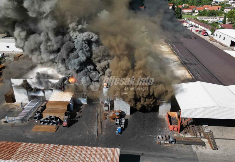 Požar u mostarskoj tvrtki Ferro Keš - FOTO/VIDEO | Pogoršava se stanje s požarom u mostarskoj tvrtki