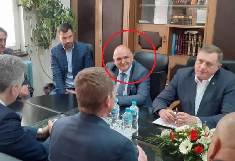 Okuka s Dodikom - Dodikov savjetnik izazvao incident: U Hercegovini potegao pištolj na biznismena!
