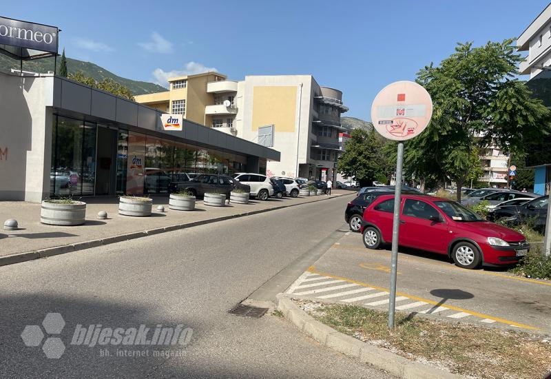 Mostarska ulica u kojoj je nemoguće moguće. I obrnuto