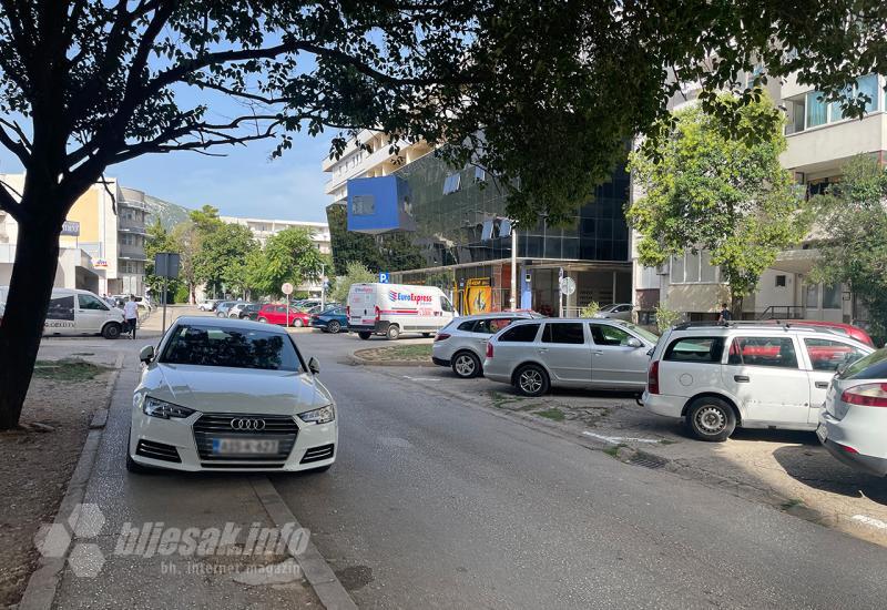 Mostarska ulica u kojoj je nemoguće moguće. I obrnuto