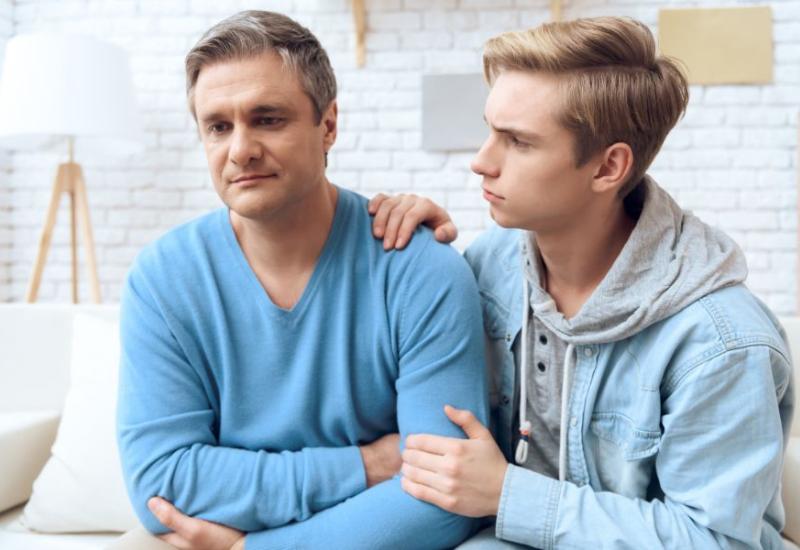 Otac izbjegava sina - Emocionalno nedostupni ljudi nesvjesno rade ovih 10 stvari 