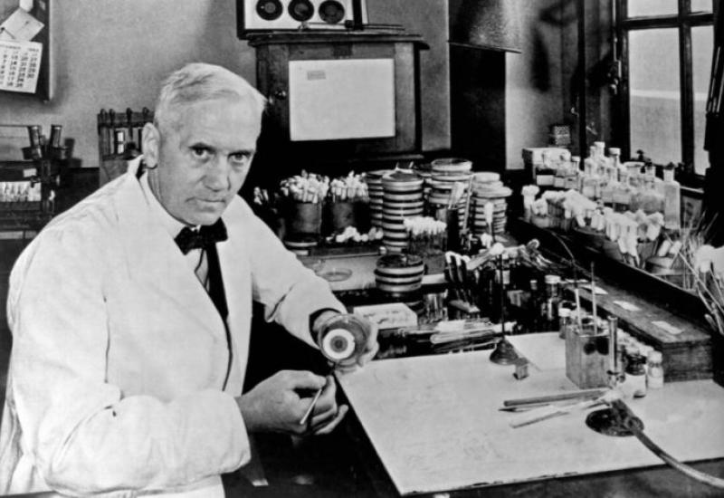 Sir Alexander Fleming (Lochfield kod Darvela, 6. kolovoza 1881. – London, 11. ožujka 1955.) - Prije 95 godina Fleming otkrio antibiotsko djelovanje penicilina