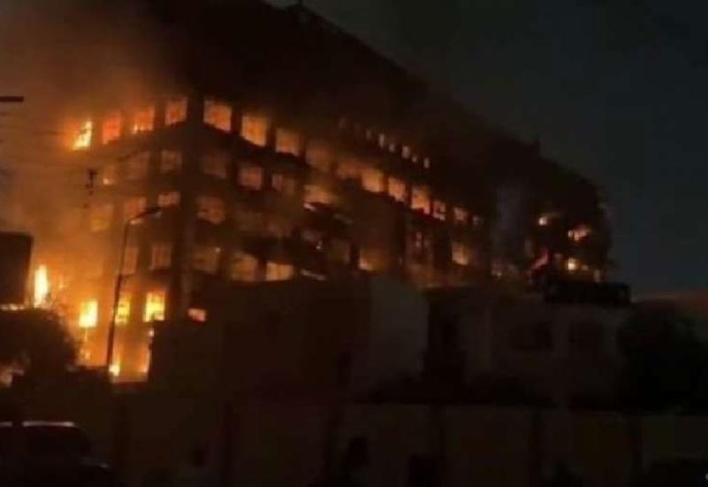 Najmanje 38 ozljeđeno u požaru u policijskoj stanici u Egiptu - Najmanje 38 ozljeđeno u požaru u policijskoj stanici u Egiptu