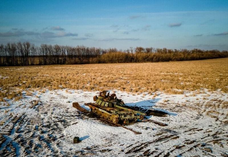 Zarobljeni ruski tenk nije radio. Ukrajinski časnik nazvao tehničku podršku - u Rusiji