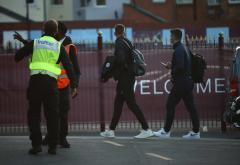 FOTO | Plemići stigli na Villa Park