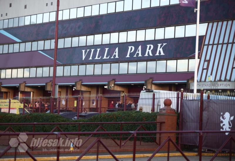 FOTO | Plemići stigli na Villa Park