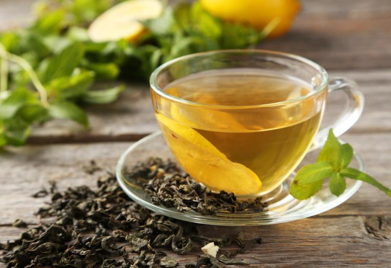 Zeleni čaj dobra alternativa matchi - Ne mora to biti avokado, matchu ili acai bobice, dobre su i ove puno jeftinije namirnice