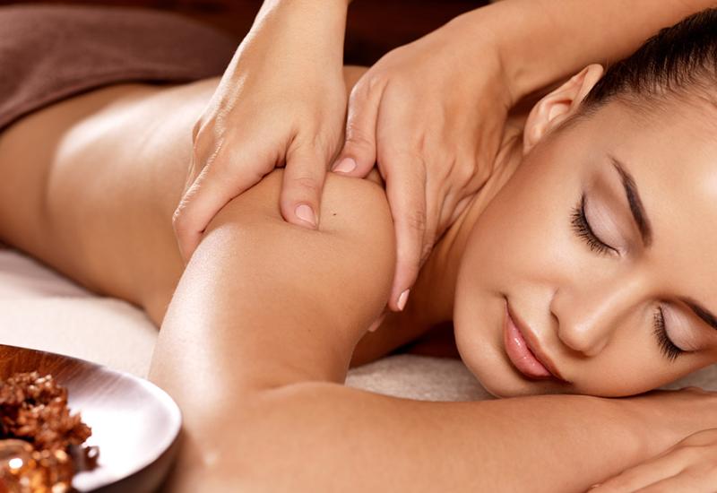 Razmazite se masažom - Imamo nekoliko savjeta za njegu kože i kose tijekom jeseni