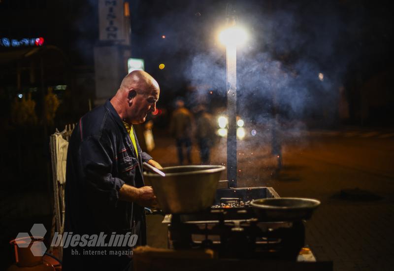 Još uvijek njihov miris privlači prolaznike na mostarskim ulicama