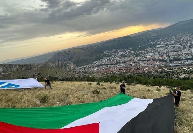 S mostarske Fortice se vijore zastave Republike BiH i Palestine