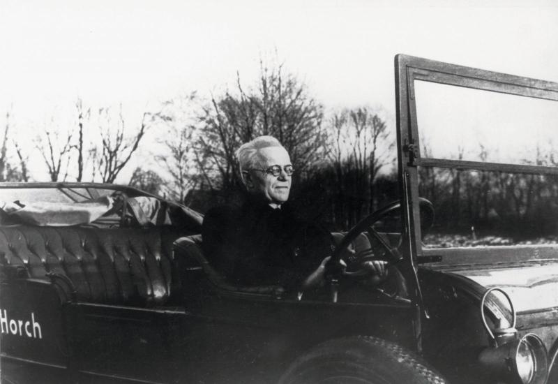 August Horch (12. listopada 1868., Winningen - 3. veljače 1951., Münchberg) - August Horch - utemeljitelj automobilske marke Audi