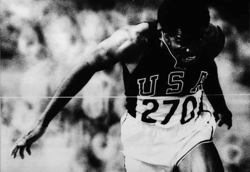 Lee Edward Evans (25. veljače 1947., Madera, Kalifornija - 19. svibnja 2021., Lagos, Nigerija) - Prije 55 godina Lee Evans je spustio granicu na 400 metara ispod 44 sekunde