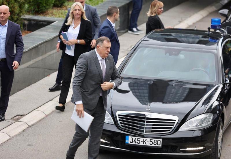  Dodika će braniti pravni tim u kojem je i Anto Nobilo