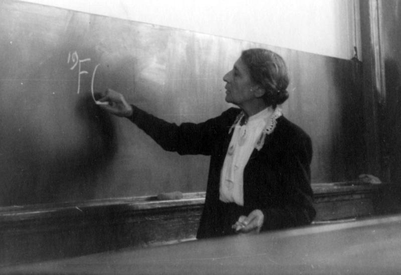 Lise Meitner (Beč, 7. studenog 1878. – Cambridge, 27. listopada 1968.) - Velika znanstvenica kojoj je slava bila uskraćena jer je bila Židovka