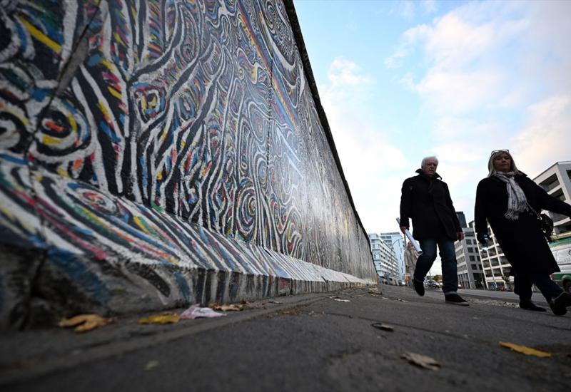 Prošle su 34 godine od pada Berlinskog zida