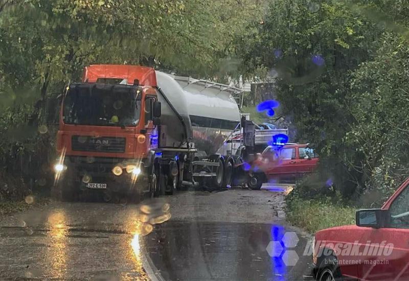 Prometna nesreća na cesti Domanovići - Buna