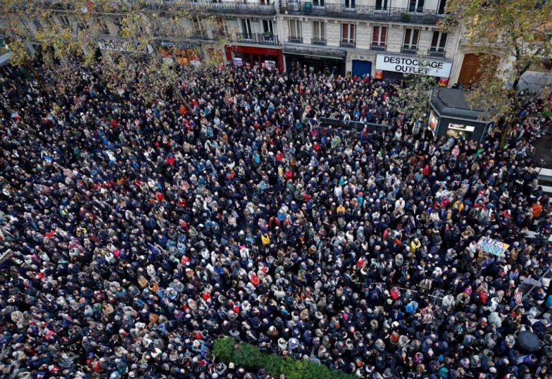 Gotovo 200.000 Francuza ustalo protiv antisemitizma
