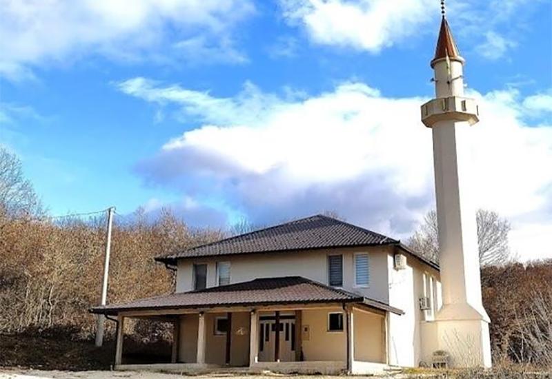 Džamija u Donjem selu u Konjicu - Obitelj Trlin: 