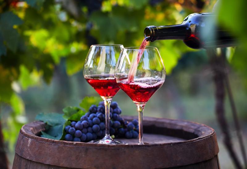 Ilustracija - Francuska se vraća na prvo mjesto među proizvođačima vina