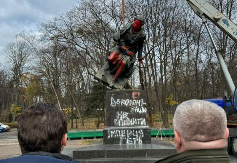 Uklonjen kip u Kijevu: Puškin nije dio ukrajinske kulture
