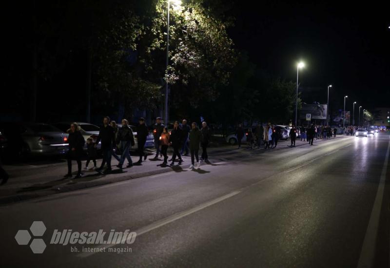 Mostar: Zapaljene svijeće za žrtve grada heroja