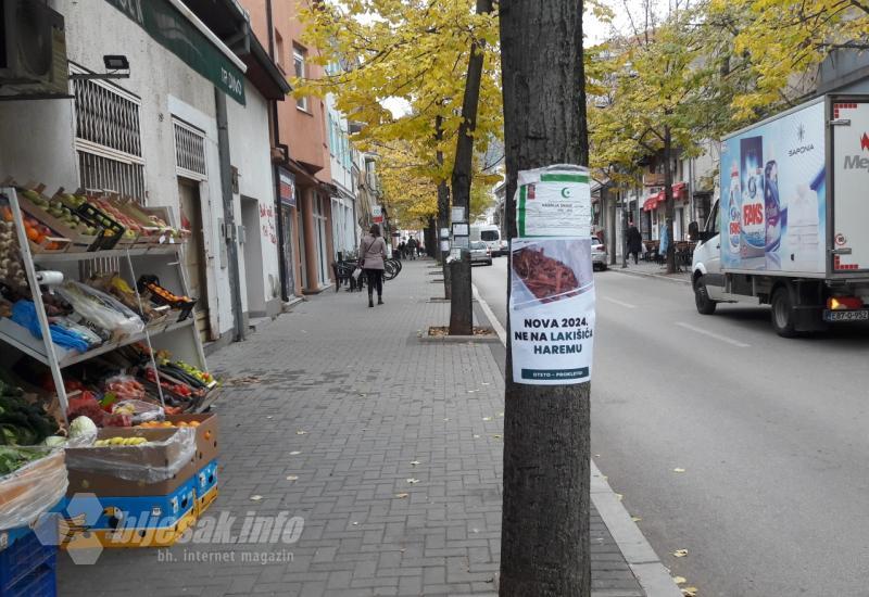 Mostar 'oblijepljen' plakatima: "Najluđa noć na kostima Bošnjaka"