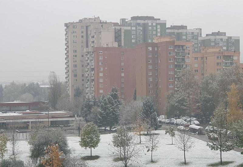 Snijeg zabijelio glavni grad BiH