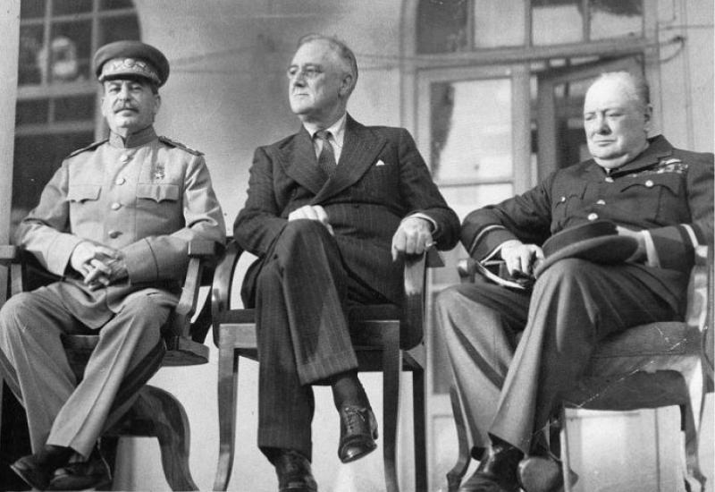 Roosevelt, Churchill i Staljin na Teheranskoj konferenciji - Prije 80 godina: Sastanak Roosevelta, Churchilla i Staljina u Teheranu