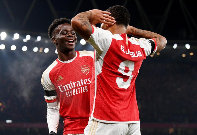 Slavlje igrača Arsenala - Arsenal i PSV u osmini finala, Benfica prokockala vodstvo od 3-0
