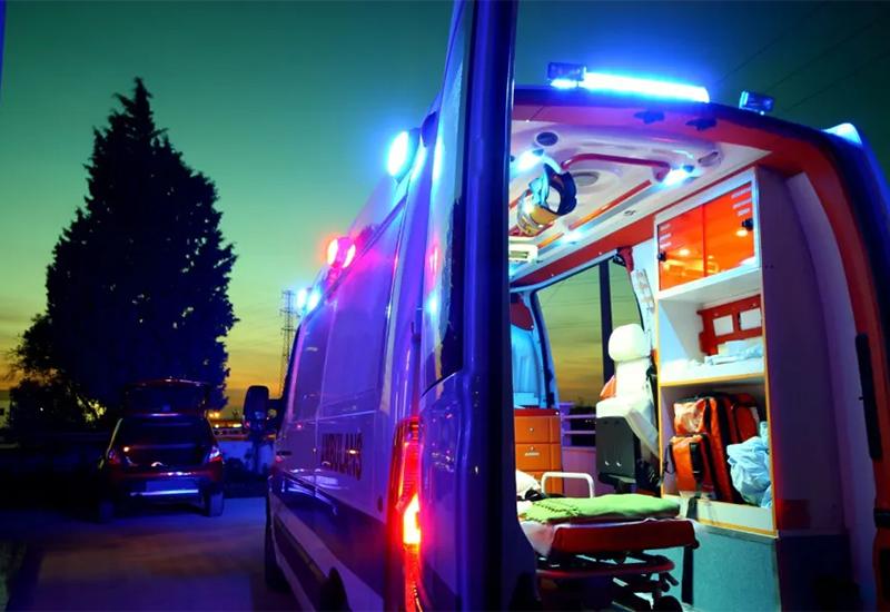 Kola Hitne pomoći - Mostar: Ženu udario automobil u blizini pješačkog - zadobila teške ozljede