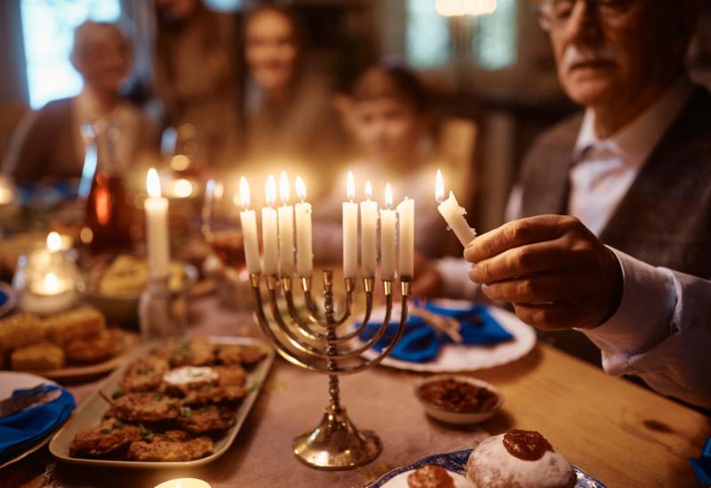Mala priča o tome kako su Židovi počeli slaviti Hanuku
