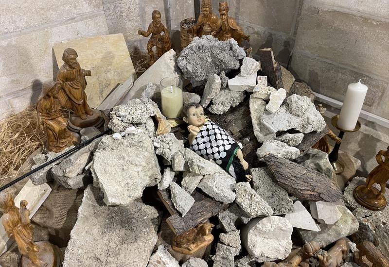 Betlehem: Umjesto jelke ispred crkve instalacija koja simbolizira stradanja u Gazi