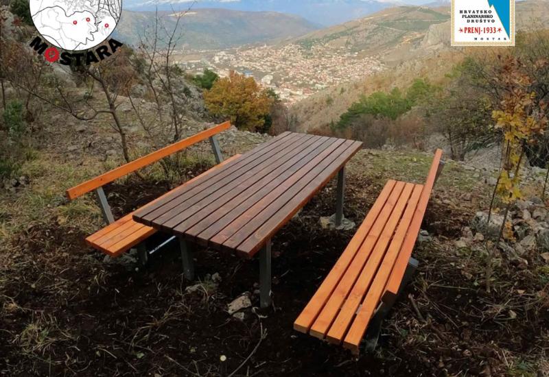 Postavljanje mobilijara, pošumljavanje i izlet srednjoškolaca - Mostarski planinari ponovno u akciji