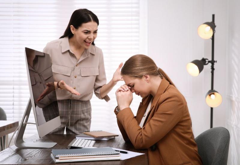 Poslovne žene u svađi - 10 provjerenih načina da preuzmete kontrolu nad svojim životom