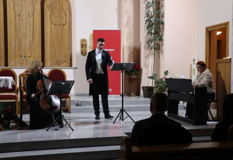 Napretkov svečani božićni koncert upriličen u Mostaru - Napretkov svečani božićni koncert upriličen u Mostaru