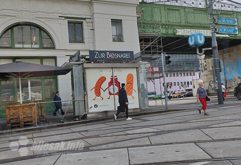 Jedan od štandova Zur Bosnarei koji nude Bosnu kao street food u Beču - Čija je Bosna i gdje je nastala?