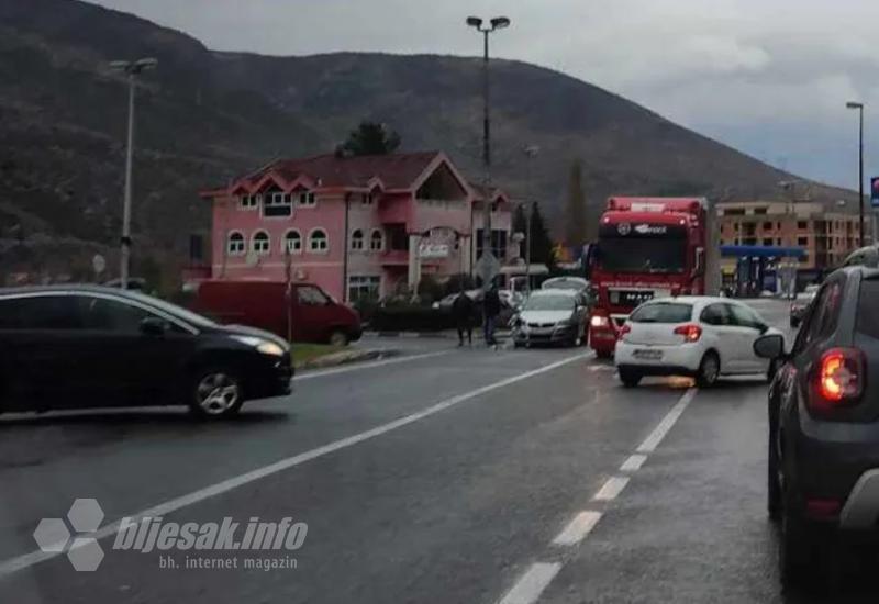Prometna nezgoda na sjevernom izlazu iz Mostara - Prometna nezgoda na sjevernom izlazu iz Mostara