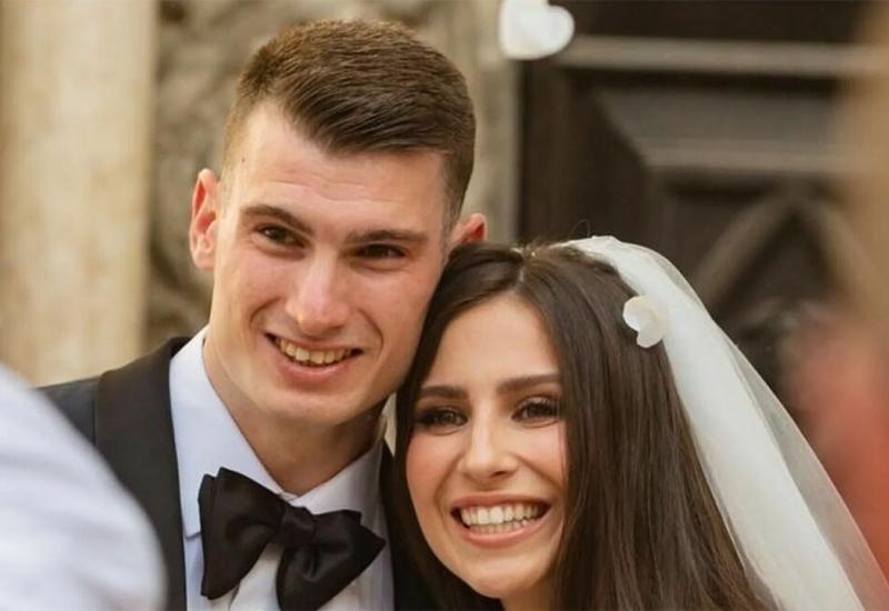 Skrivali trudnoću: Dominik Livaković i njegova Helena postali roditelji