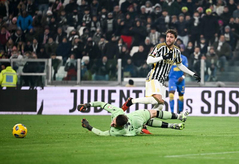 Detalj s utakmice Juventus - Frosinone - Juventus s uvjerljivih 4:0 do polufinala Kupa