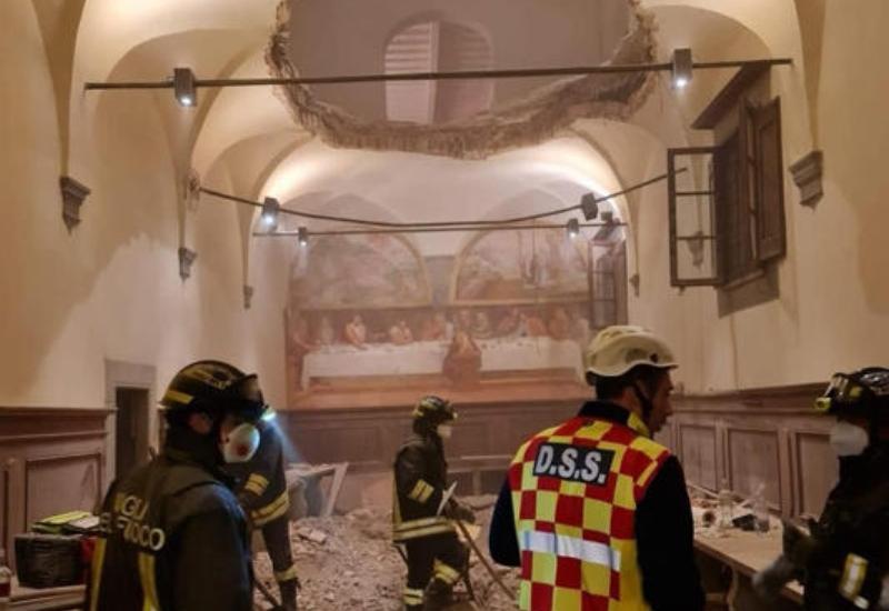 Urušio se strop samostana tijekom svadbene zabave - Italija: Urušio se strop samostana tijekom svadbene zabave
