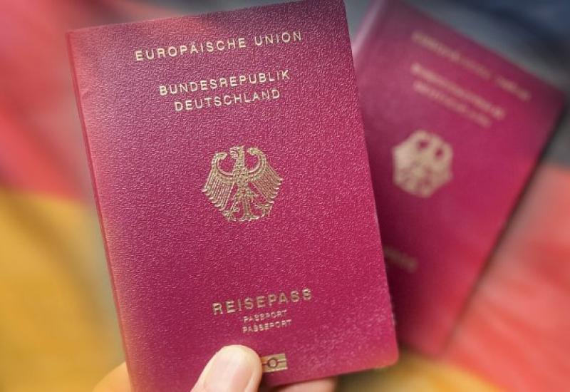 Njemačka olakšava stjecanje državljanstva  - Njemačka olakšava stjecanje državljanstva 