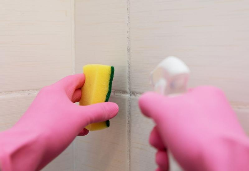 Čišćenje pločica - 8 najvećih grešaka koje pravite tijekom čišćenja doma 