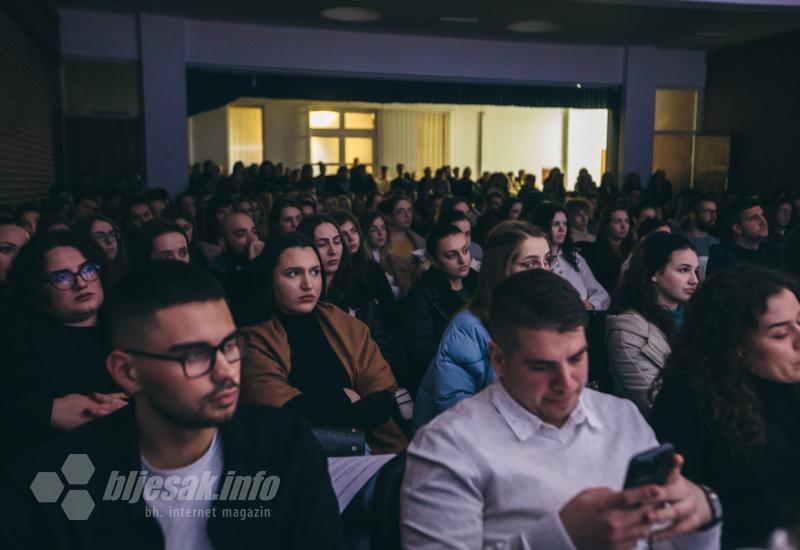 Tibina za mlade pokreta MiViDiMo pod nazivom Oslobodi, ne zavedi - FOTO | Fra Ante Vučković mladima: Odvažite se činiti dobro! 