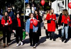 Studentice u crvenom prošetale Mostarom: Imaju poseban razlog 