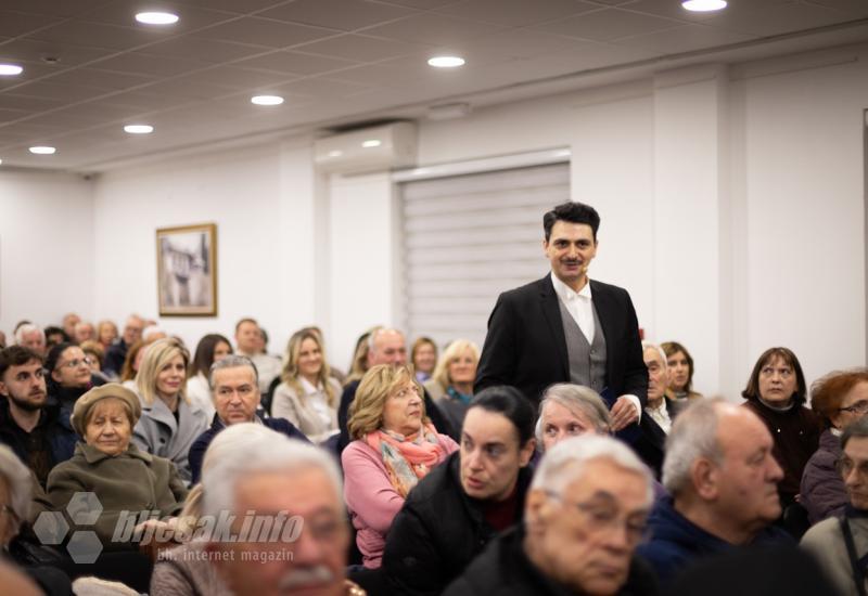 Izložbom u Mostaru obilježena 100. godišnjica smrti Alekse Šantića - Izložbom u Mostaru obilježena je 100. godišnjica smrti Alekse Šantića
