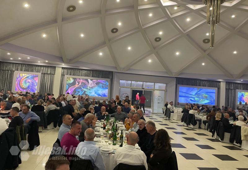 Ribarska večer u Mostaru - Ribarska večer u Mostaru: Oko 400 gostiju i fešta do dugo u noć 