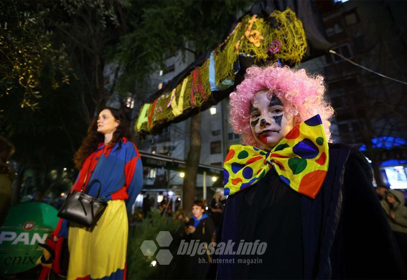 Odlična atmosfera na karnevalu u Centru 2 - Karneval