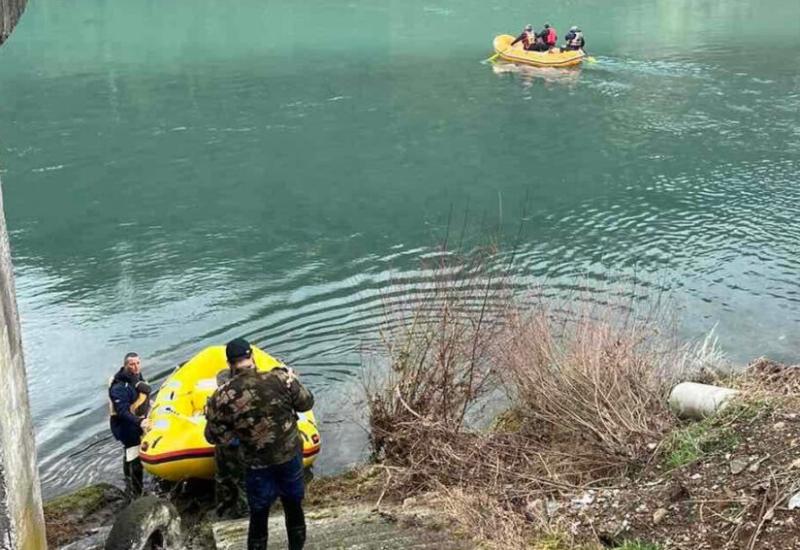 Nastavljena potraga za muškarcem koji je prije tri dana skočio u Drinu