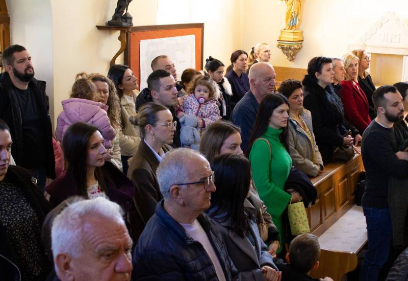 Biskup Petar u Bijelom Polju predslavio sv. Misu i održao predavanje za 40 bračnih parova - Biskup Petar u Bijelom Polju predslavio sv. Misu i održao predavanje za 40 bračnih parova